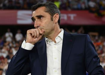 إذاعة أرجنتينية برشلونة يخطط للتعاقد مع مهاجم منتخب التانجو