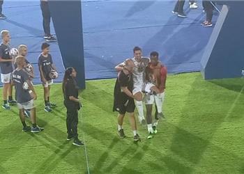 طبيب منتخب مصر يعلن تشخيص إصابة كوكا ومدة غيابه