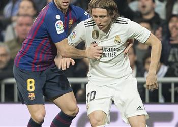 لاجازيتا أسطورة ميلان يحرض مودريتش على الرحيل من ريال مدريد