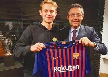 برشلونة يقدم دي يونج رسميا للجماهير يوم الجمعة في كامب نو