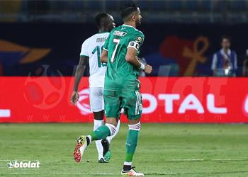 محرز يتغنى بمدرب الجزائر ويصرح مقبلون على مرحلة يكرم فيها المرء أو يهان