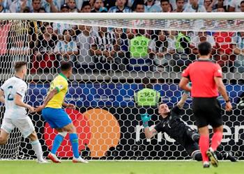 فيديو خيسوس يسجل هدف التقدم للبرازيل أمام الأرجنتين في نصف نهائي كوبا أمريكا