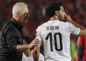 آجيري يدافع عن محمد صلاح ويضع شرط ا لتتويجه بالكرة الذهبية