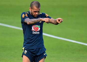 مونشي يعلق على إمكانية عودة داني ألفيس لإشبيلية