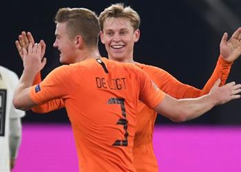 دي يونج يعلق على إمكانية انتقال دي ليخت لبرشلونة