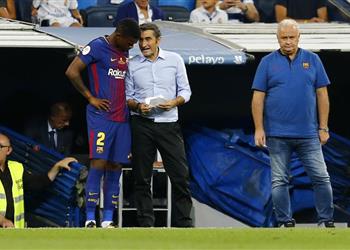 برشلونة يتلقى ثلاثة عروض لرحيل سيميدو