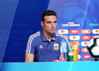 سكالوني يتحدث عن مصيره مع الأرجنتين قبل مواجهة تشيلي بكوبا أمريكا