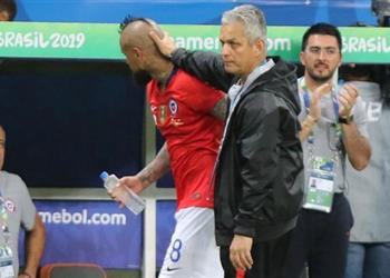 مدرب تشيلي يؤكد إصابة فيدال قبل مواجهة الأرجنتين بكوبا أمريكا