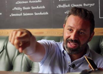 حازم إمام يفتح النار على أجيري وينتقد اختيار عبد الله السعيد وعمرو وردة واستبعاد ثنائي الأهلي والزمالك