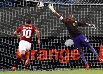 متعب يصب غضبه على لاعبي منتخب مصر ويتساءل أين عبد الله السعيد