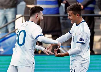 ديبالا ساخر ا طرد ميسي إنجاز ا والحكم أراد أن يكون بطلا لمباراتنا أمام تشيلي