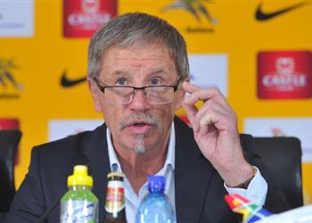 مفاجأة جماهير جنوب إفريقيا تطالب مدربها بالرحيل رغم إقصاء مصر من أمم إفريقيا