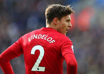 وكيل ليندلوف ي لمح إلى رغبة برشلونة في ضمه
