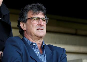 أسطورة الأرجنتين مدافع ا عن ميسي ما قاله عن الفساد كان حقيقة دامغة