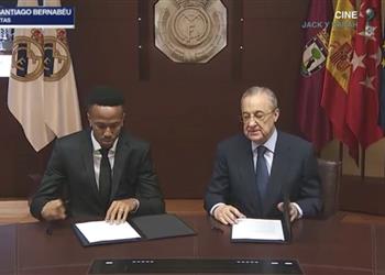 رسمي ا بالصور ميليتاو يوقع على عقود انتقاله إلى ريال مدريد