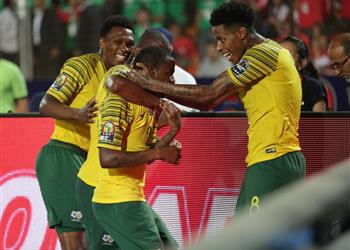 تشكيل جنوب إفريقيا ضد نيجيريا لورش وتاو يقودان هجوم البفانا بفانا أمام النسور