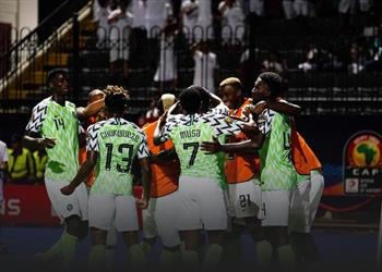 تشكيل نيجيريا لمباراة جنوب إفريقيا أحمد موسى وإيجالو يقودان هجوم النسور