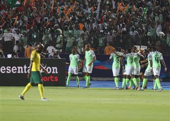 لاعب نيجيريا يتوقع منافسه في نصف نهائي أمم إفريقيا 2019