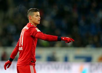 باريس سان جيرمان يخطط لخطف صفقة خاميس من نابولي