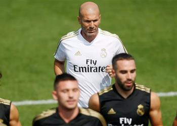 صورة ريال مدريد ي علن في بيان رسمي سبب رحيل زيدان المفاجئ عن معسكر كندا
