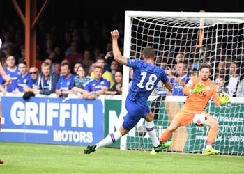 جيرو يقود تشيلسي للفوز على سان باتريك في أولى تجارب لامبارد الودية