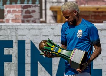 نيمار يكشف تطورات إصابته