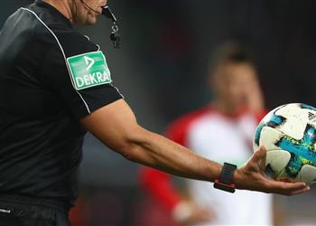 بطولات يكشف عن الحكام المصريين المستمرين في كأس أمم إفريقيا حتى المباراة النهائية