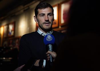 بعد إصابته الخطيرة كاسياس يحسم مستقبله مع بورتو وي علن مهمته الجديدة