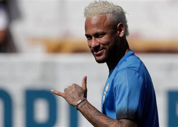 أسطورة البرازيل التركيز فقط يعطي نيمار فرصة للوصول إلى إنجازات ميسي ورونالدو