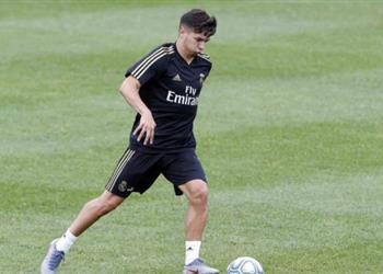 ماركا تكشف مدة غياب إبراهيم دياز الصادمة بعد الإصابة مع ريال مدريد