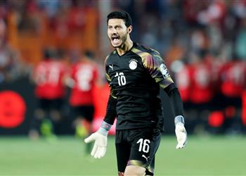 خاص رئيس اللجنة الفنية لأمم إفريقيا يكشف حقيقة فوز محمد الشناوي بجائزة أفضل حارس في البطولة