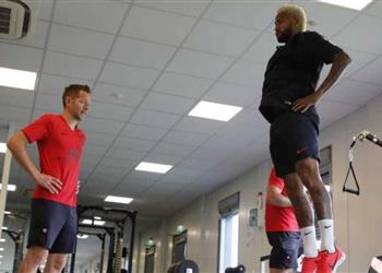 رغم تصريحات توخيل نيمار يسافر مع باريس سان جيرمان لجولته الآسيوية