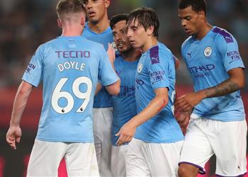 فيديو مانشستر سيتي يعبر وست هام برباعية في كأس الدوري الإنجليزي ويتأهل لنهائي البطولة