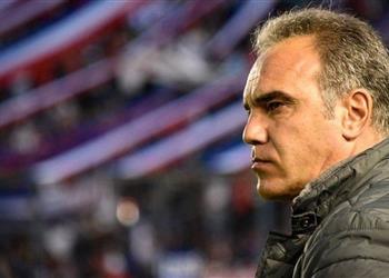 لاسارتي يوجه نصيحة لبرشلونة بشأن صفقة نيمار