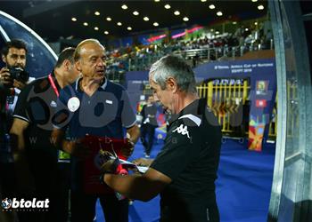 مدرب نيجيريا يكشف طبيعة إصابة إيجالو أمام تونس