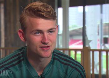 دي ليخت لهذا السبب اخترت الانتقال إلى يوفنتوس