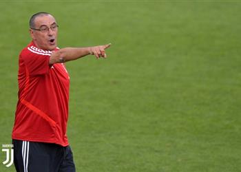 ساري يستدعي 27 لاعبا لجولة يوفنتوس الأسيوية تواجد دي ليخت وغياب كيليني