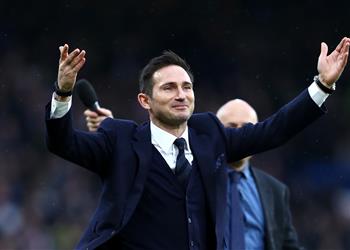 مدافع تشيلسي يخضع للفحص الطبي في لايبزيج