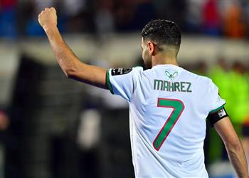 رياض محرز فخور بقيادة منتخب بلادي وبدعم الجزائريين