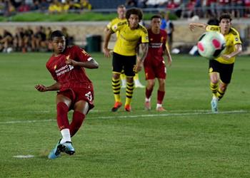 بريوستر بعد الهزيمة أمام بوروسيا دورتموند طلبت من هندرسون تسديد ركلة الجزاء وسنواصل العمل الجاد