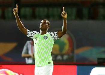 إيجالو يوضح حقيقة تراجعه عن الاعتزال الدولي بعد تدخل رئيس الاتحاد النيجيري