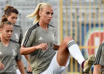 لاعبة سويدية تفضح يوفنتوس النادي مثل السجن أجبرنا على السكوت بشأن قضية رونالدو والاغتصاب