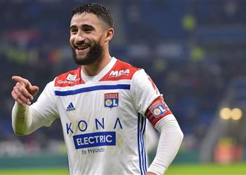 ابتعد رسميا عن ليفربول فقير يخضع للفحص الطبي تمهيدا لانتقاله إلى ريال بيتيس