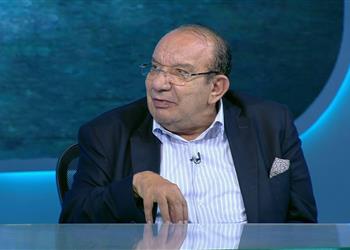 مدير الكرة بالمقاولون يطلق تشبيه ا ساخر ا من منافسة الأهلي والزمالك على لقب الدوري