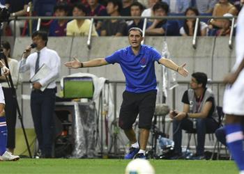 فالفيردي يكشف موقفه من استمرار راكيتيتش وسيميدو مع برشلونة