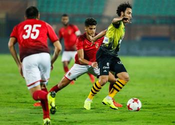 بطولات يكشف عن حكم مباراة الأهلي والمقاولون العرب