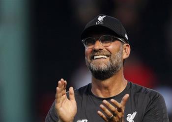 كلوب يرفض الحديث عن تجديد عقده مع ليفربول