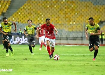 وليد سليمان لاعب الأهلي يستحق تمثال ا والجيل الحالي حصد الدوري الأصعب