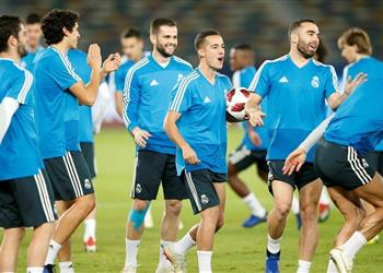 ماركا مدافع ريال مدريد يقترب من الانتقال إلى الدوري الإنجليزي