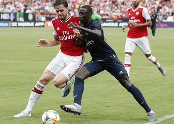 إذاعة إسبانية تكشف مدة غياب ميندي الصادمة عن ريال مدريد